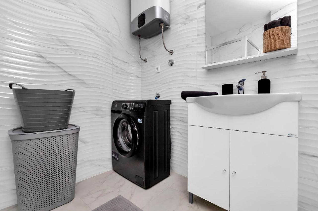 Apartment Lotte With Private Pool In The City Center! Макарська Екстер'єр фото