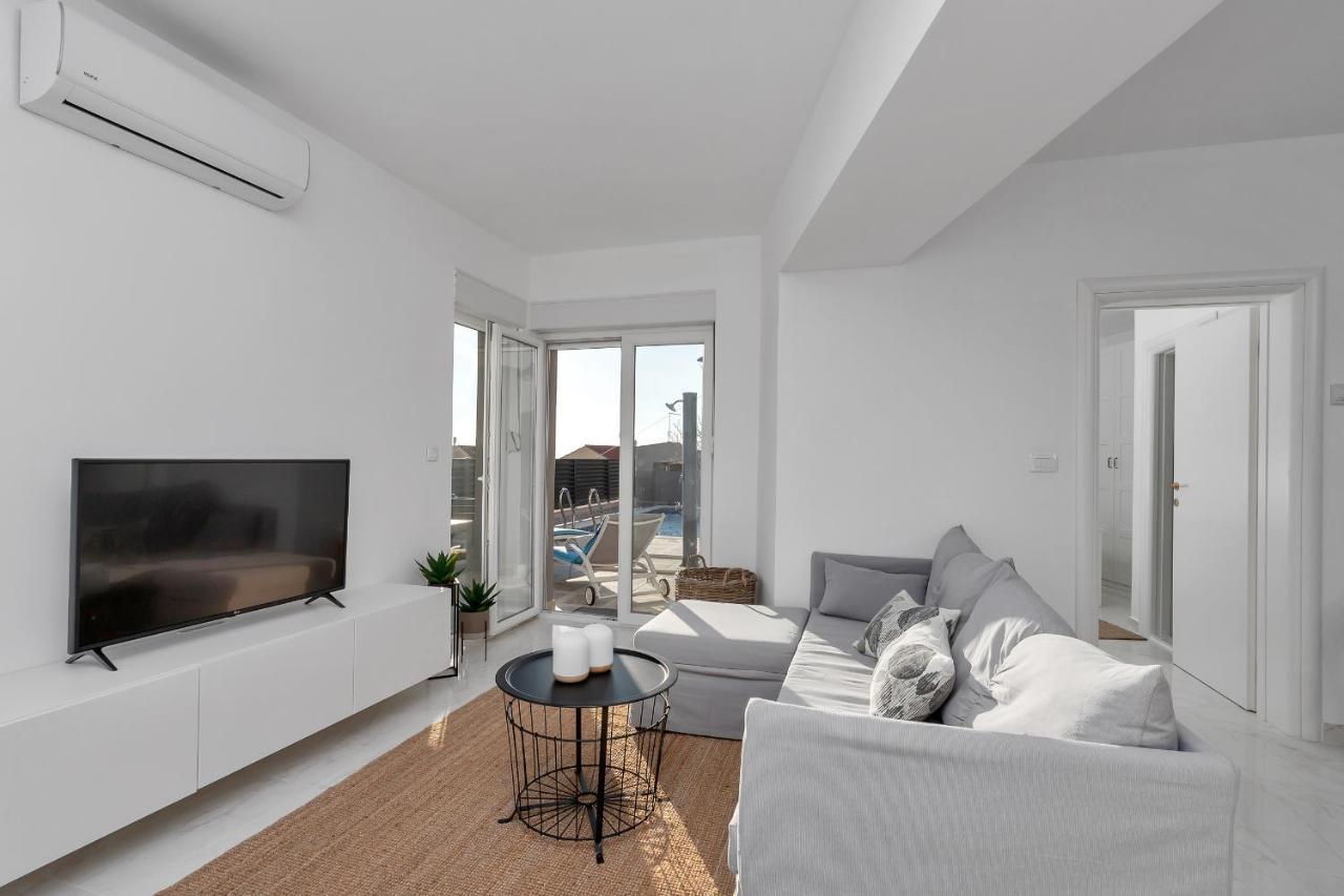 Apartment Lotte With Private Pool In The City Center! Макарська Екстер'єр фото