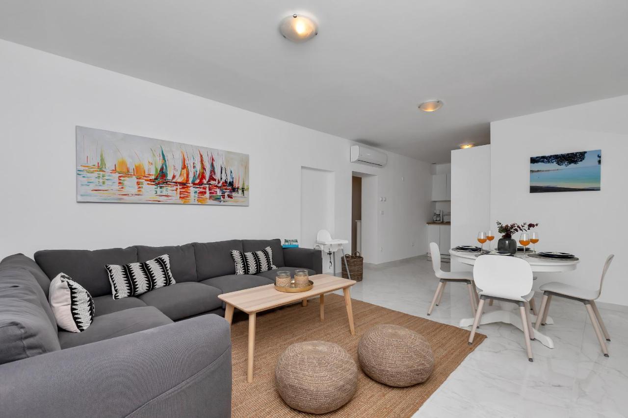 Apartment Lotte With Private Pool In The City Center! Макарська Екстер'єр фото