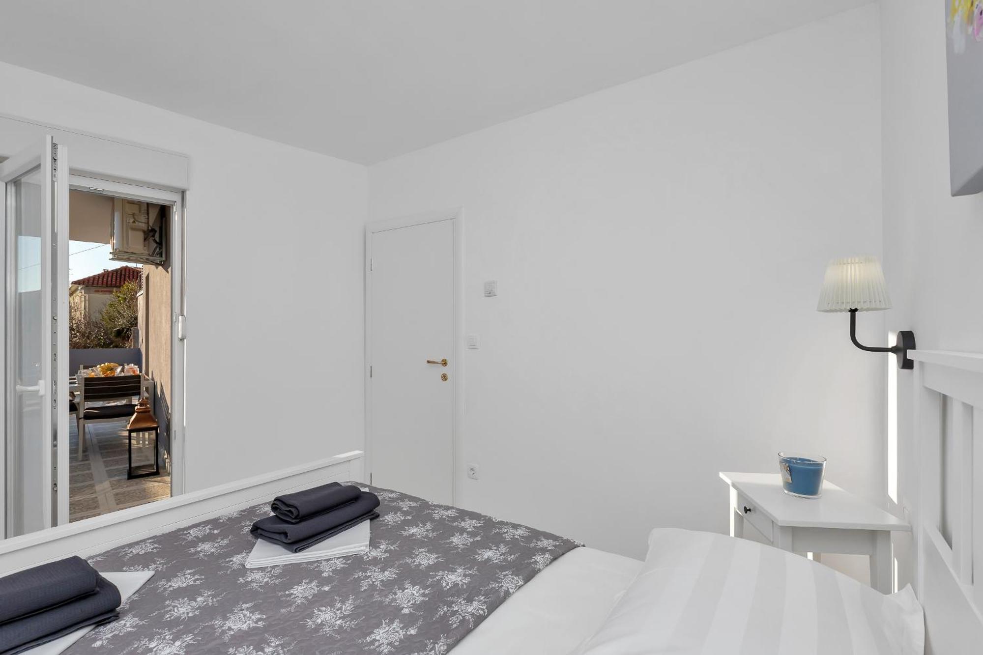 Apartment Lotte With Private Pool In The City Center! Макарська Номер фото